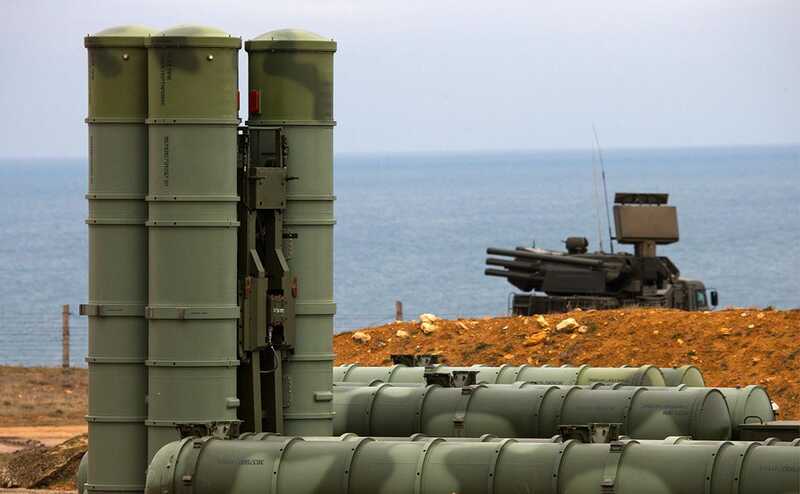 Над Крымом ПВО сбила баллистическую ракету, запущенную ОТРК "Гром-2"