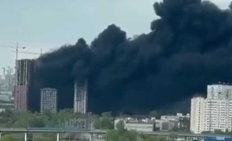 В Москве загорелась новостройка «ПИК»
