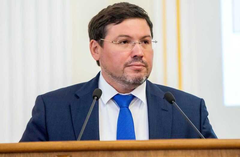 Бани и кроны депутата Денисенко