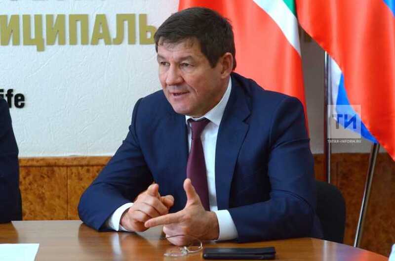 Джаудат у Минниханова за пазухой