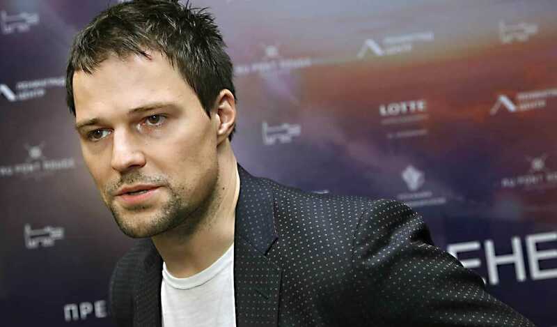 Козловский покинул Россию и затаился за рубежом
