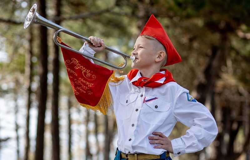 В России заговорили о возвращении в строй «пионеров»