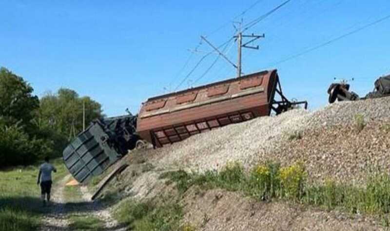 Фото с места подрыва поезда в Крыму недалеко от села Чистенькое