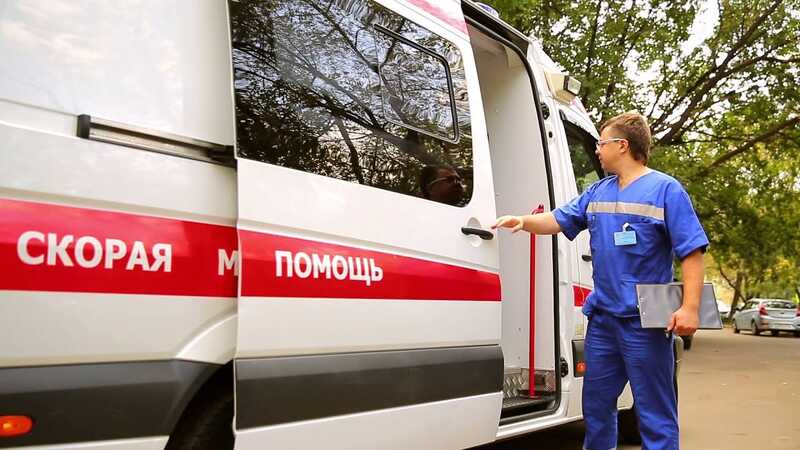 Двух россиян увезли на скорой после стрельбы в центре Москвы