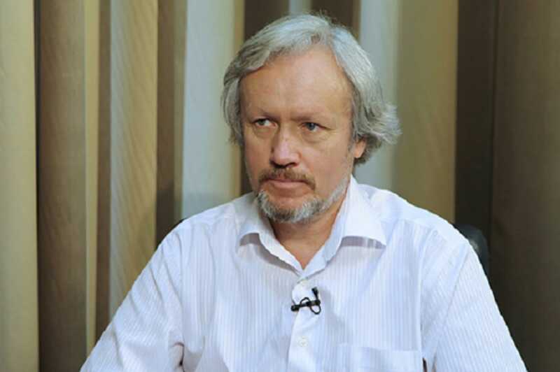 Политолог призвал «пролить кровь на улицах Франции и Германии»