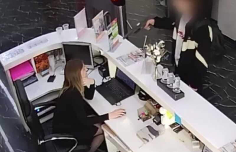 В Красноярске задержали парня, который пытался ограбить фитнес-клуб с игрушечным пистолетом