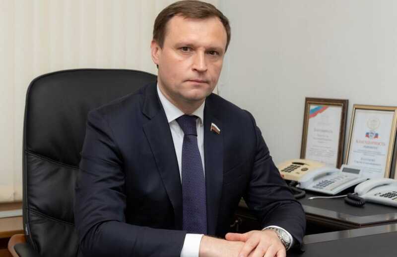 Авторитета давшего показания на депутата ГД нашли повешенным в камере
