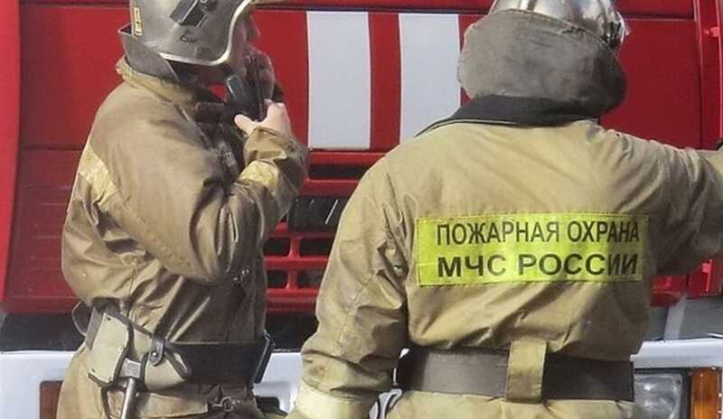 На востоке Москвы пожар в здании, где расположен военный комиссариат