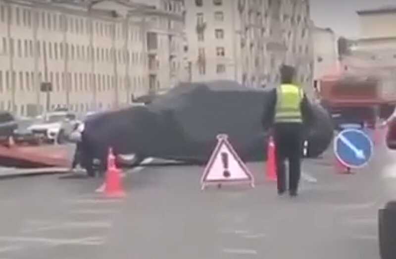 В аварии на Проспекте Мира виноват водитель Aurus
