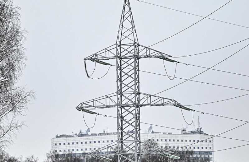 В Курской области около 400 человек остались без света после обстрелов