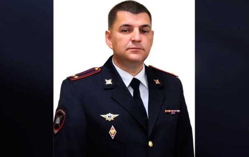 Замглавы ГИБДД Красноярского края заставил подчинённых строить ему дом в рабочее время