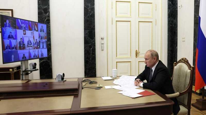 Песков назвал возможную тему совещания Путина с Совбезом