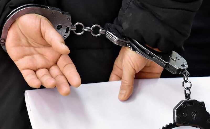 Россиянина осудили на три года за истязание 10-летней приемной дочери