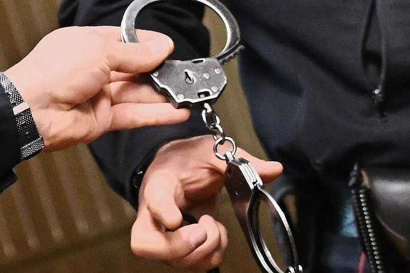 Россиянина осудили на 17 лет за поджог деревянного дома вместе с жильцами