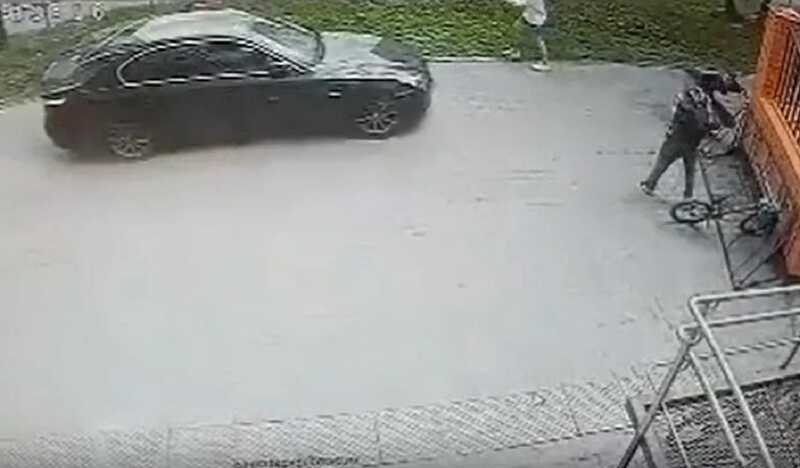 Водитель BMW сбил четырёх человек в Мытищах на Олимпийском проспекте