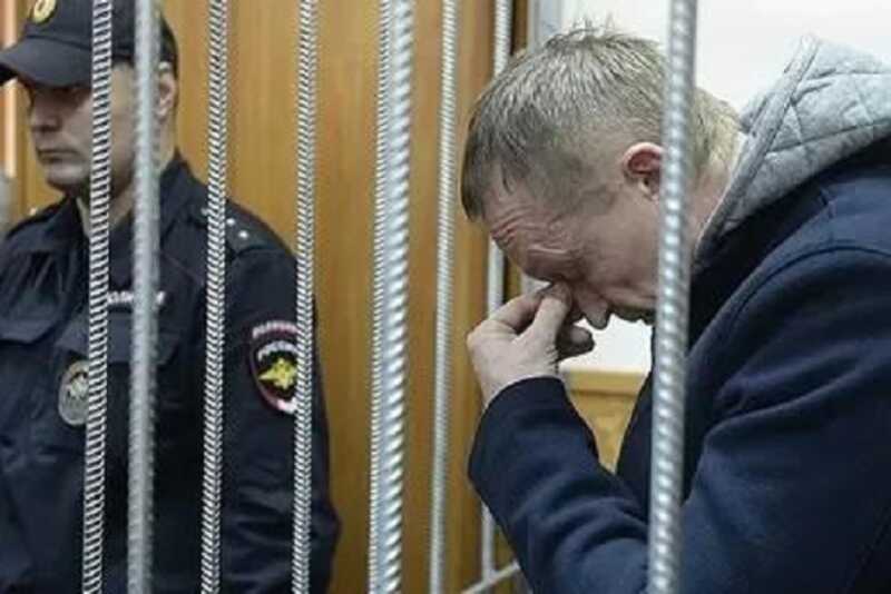 Синие мундиры озолотились взятками