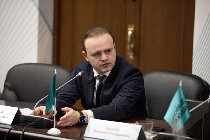 Депутат Думы послушал сына и предложил отменить домашнее задание для школьников