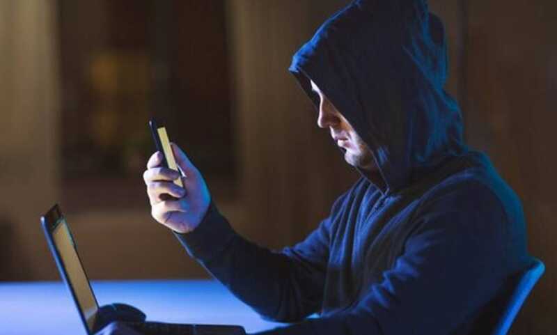 Пятерых россиян задержали за помощь телефонным мошенникам