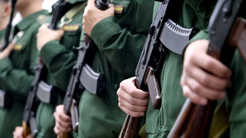 Двое российских контрактников осуждены за отказ отправляться в зону СВО