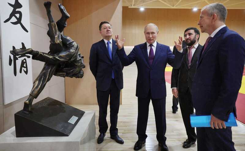 Путин оценил комнату для дзюдо в Сочи словами «фух — и противник улетел»