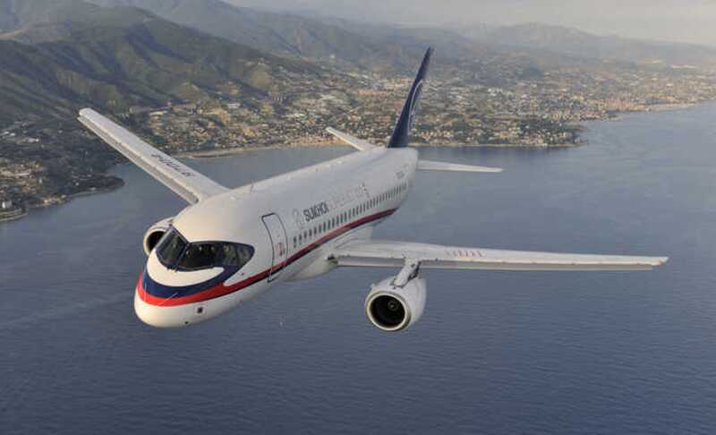 Sukhoi Superjet 100 совершил экстренную посадку в самарском аэропорту “Курумоч”