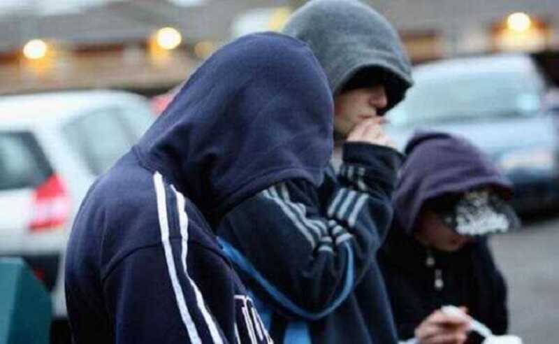 Гопники обокрали слепого инвалида