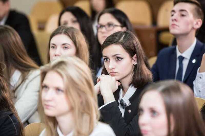 15-летнего школьника из Свердловской области заподозрили в прохождении обучения в целях осуществления терактов