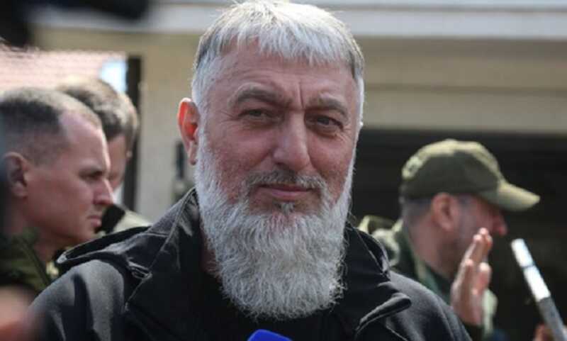 Кадыров приказал вывезти Делимханова из зоны СВО любыми путями