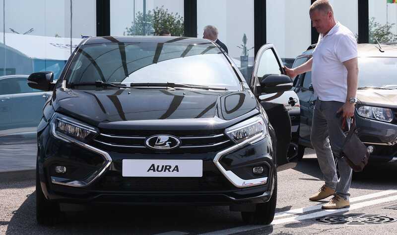 Новая Lada Aura не завелась на презентации