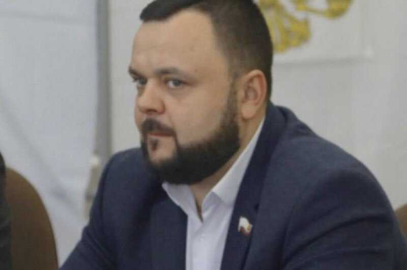 В Симферополе взорвался автомобиль с помощником российского чиновника Запорожской области