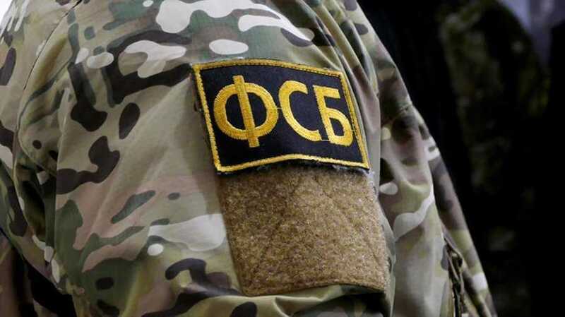 Задержанного ФСБ за контрабанду военной техники мужчину осудили на 1,5 года