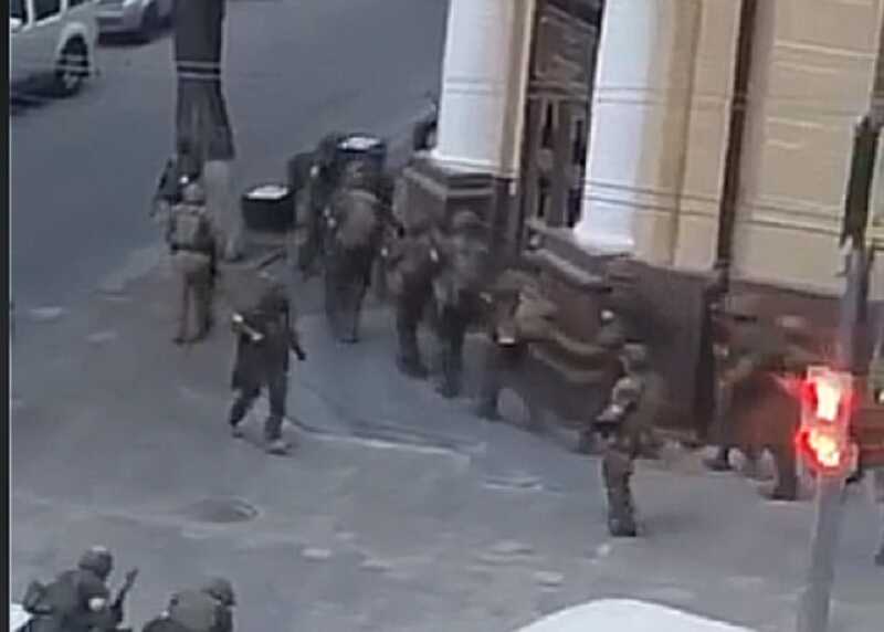 ЧВК Вагнер захватили в Ростове штаб Южного военного округа, здание МВД