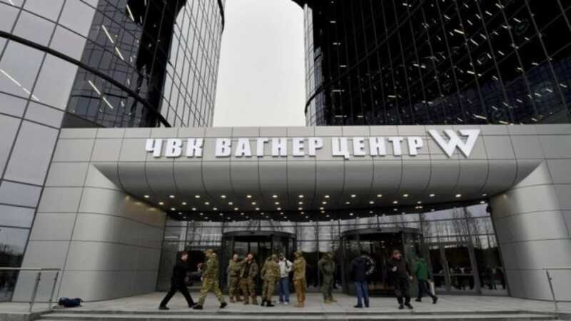 В центр набора бойцов ЧВК "Вагнер" во Владимире пришли силовики