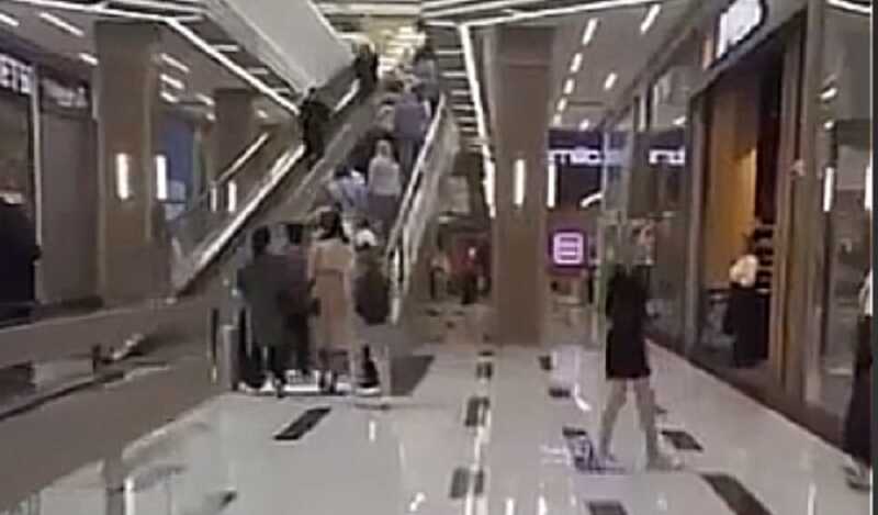 В Москве людей эвакуируют с ТЦ