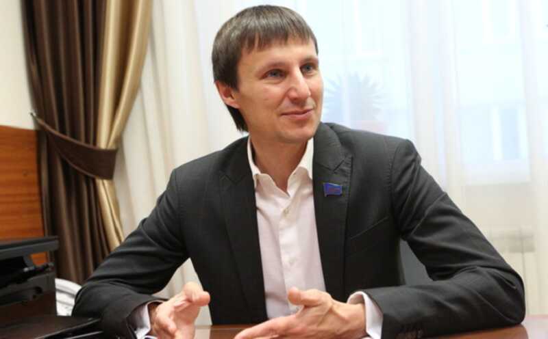 Два стула Глискова