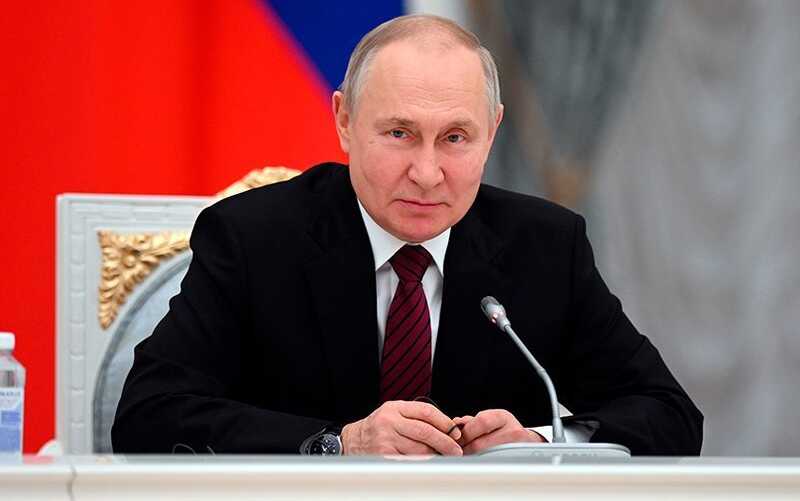 После обращения Владимир Путин проводит совещание с руководителями силовых ведомств
