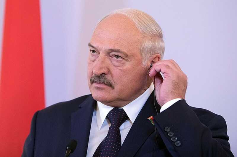 Журналист Сергей Мардан предложил установить Лукашенко памятник в Москве