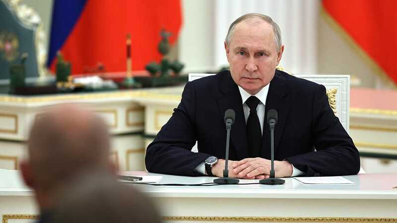 Путин пообещал поддержать семей погибших при мятеже военнослужащих