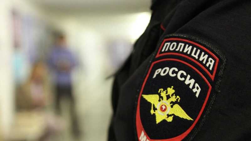 Российского полицейского осудили на 2,5 года за превышение полномочий