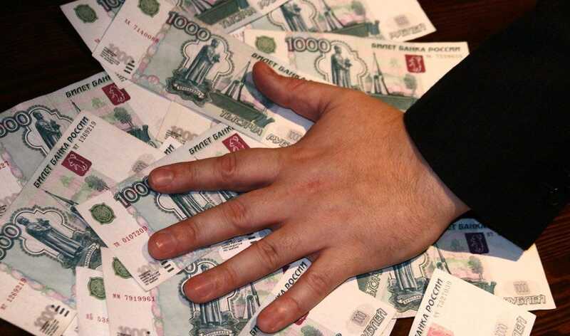 Россиянин набрал в долг более 76 миллионов рублей и попал под суд