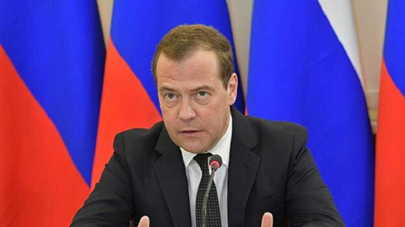 Медведев оценил размещение в Польше ядерного оружия