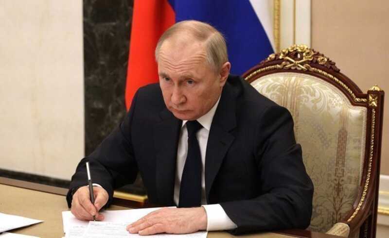 Путин подписал указ о положении имеющих украинское гражданство россиян