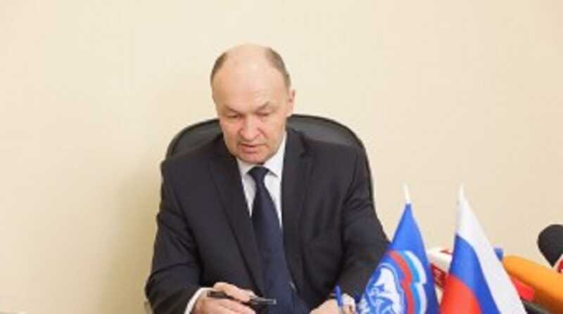 «Единая Россия» против генерала ВДВ