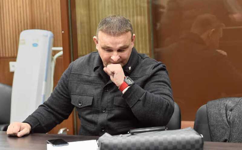Адвокат Лялин набегался от следствия