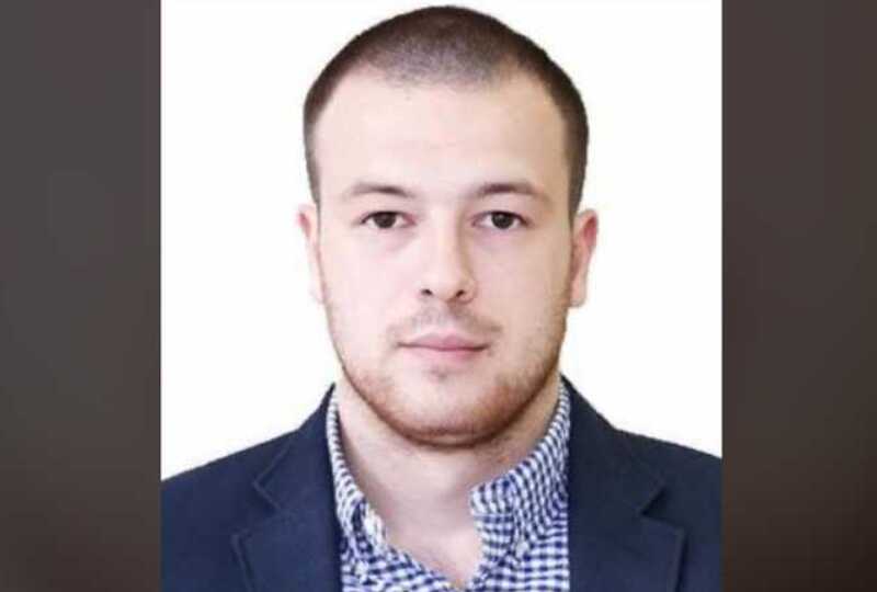       100 