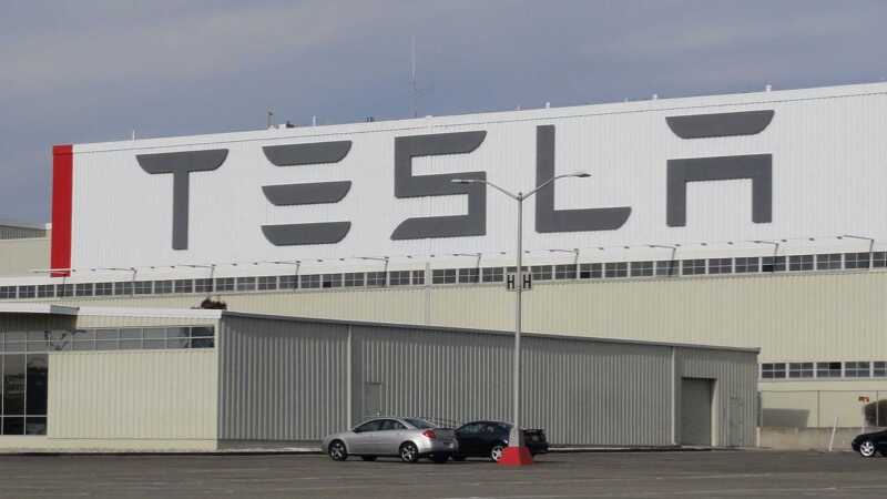 Завод Tesla в Техасе эвакуирован из-за сообщений о стрельбе