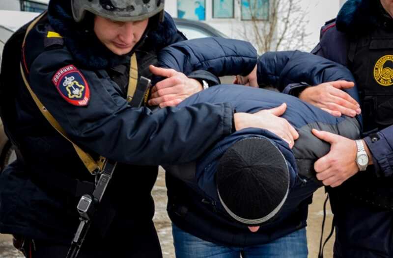 Полицейские остановили массовую драку с вилами и топором в деревне