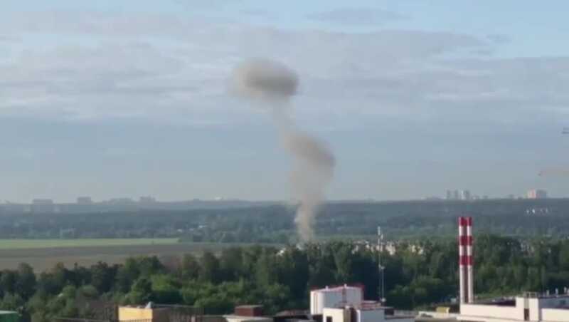 Очевидцы рассказали о взрыве упавшего в Подмосковье дрона