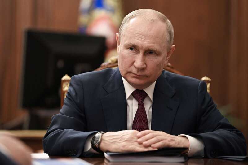 Путин подписал закон о налоге на сверхприбыль для крупных компаний в 10%