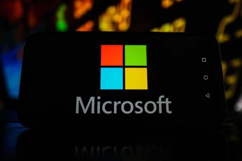 Microsoft перестанет продлевать лицензии на ПО российским компаниям